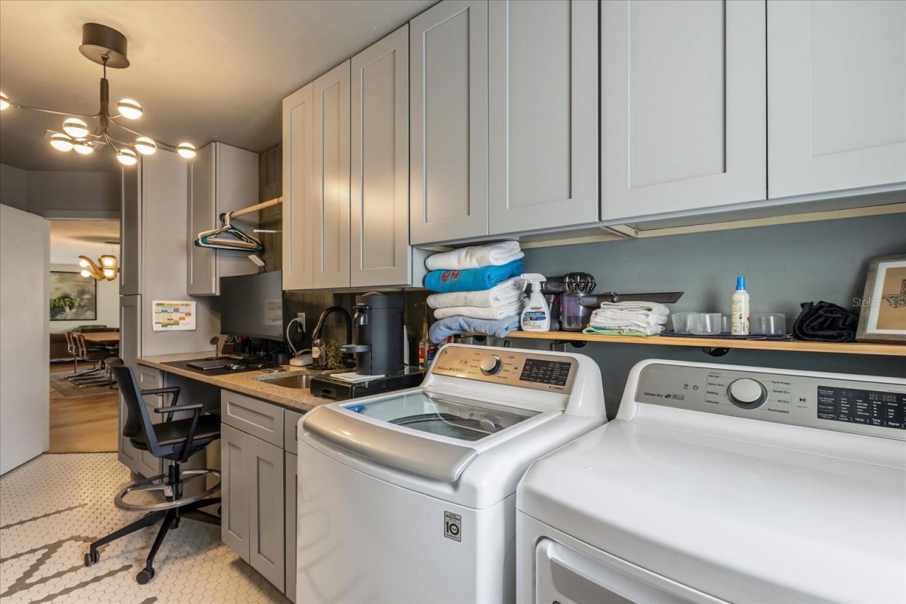 4072 Summerwood Avenue, Orlando, FL 32812 Photo
