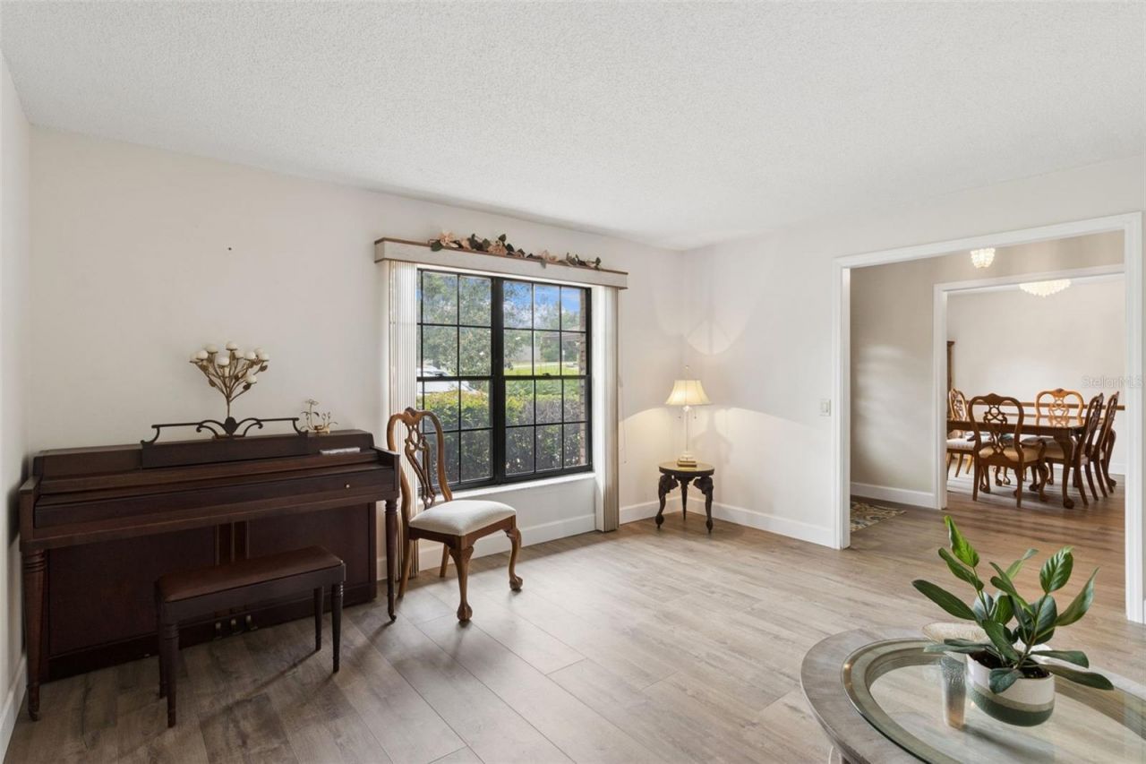 4909 Lake Gatlin Woods Court, Orlando, FL 32806 Photo