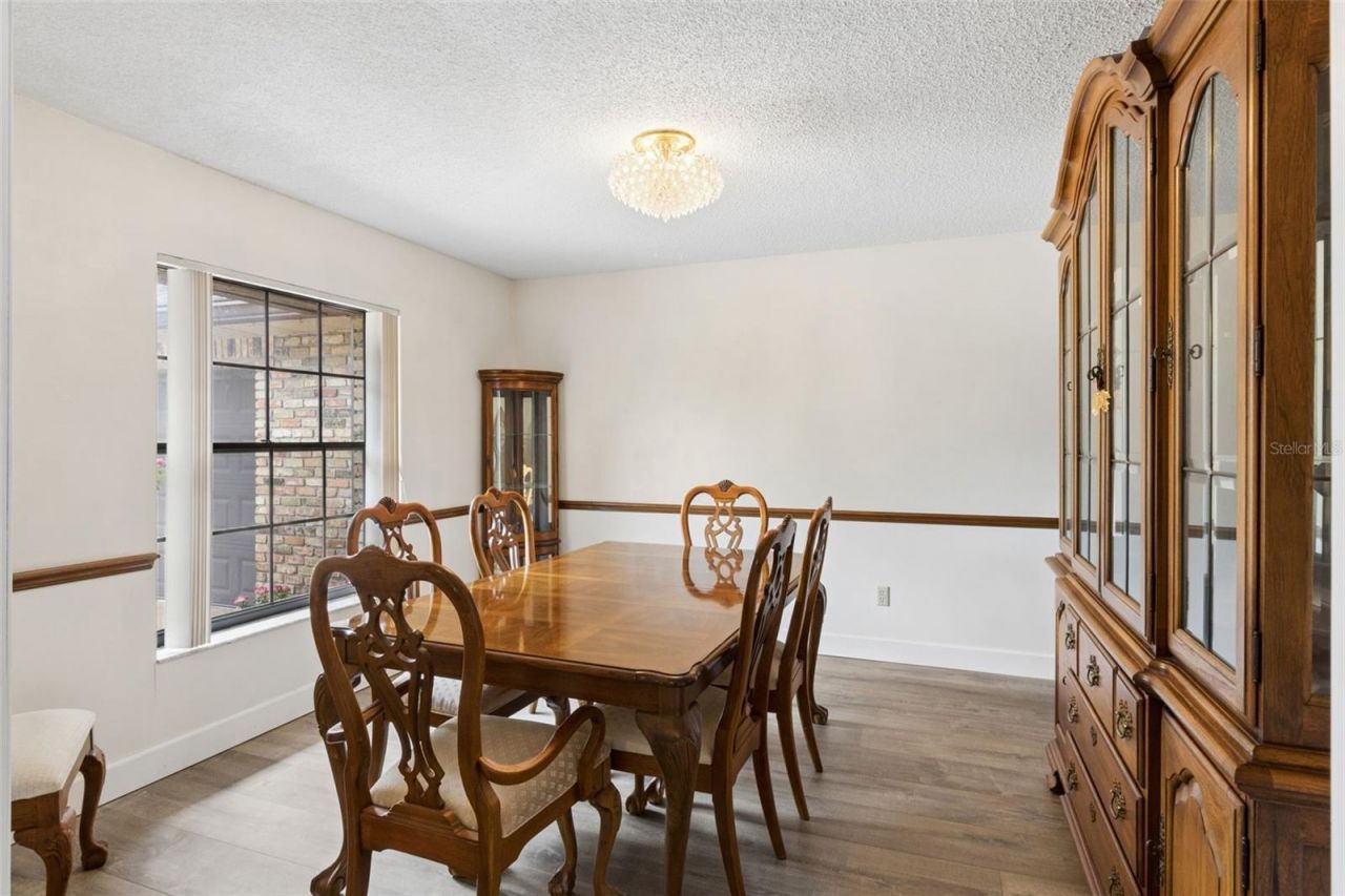 4909 Lake Gatlin Woods Court, Orlando, FL 32806 Photo