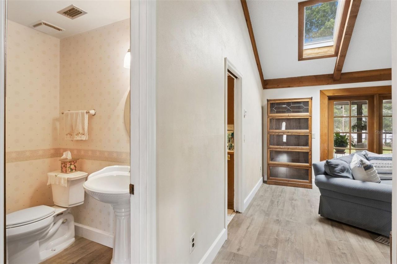4909 Lake Gatlin Woods Court, Orlando, FL 32806 Photo