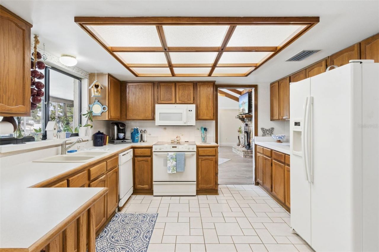 4909 Lake Gatlin Woods Court, Orlando, FL 32806 Photo