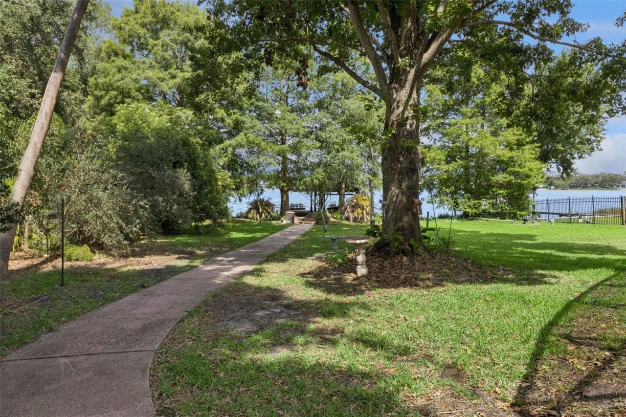 4909 Lake Gatlin Woods Court, Orlando, FL 32806 Photo