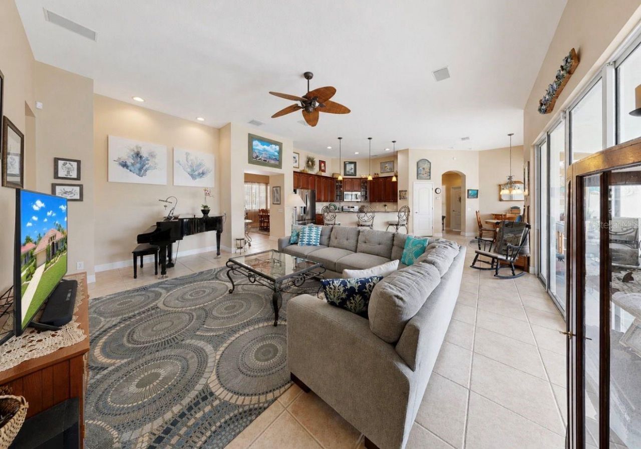 2208 Myrtle Vista Court , Sun City Center, FL 33573 Photo