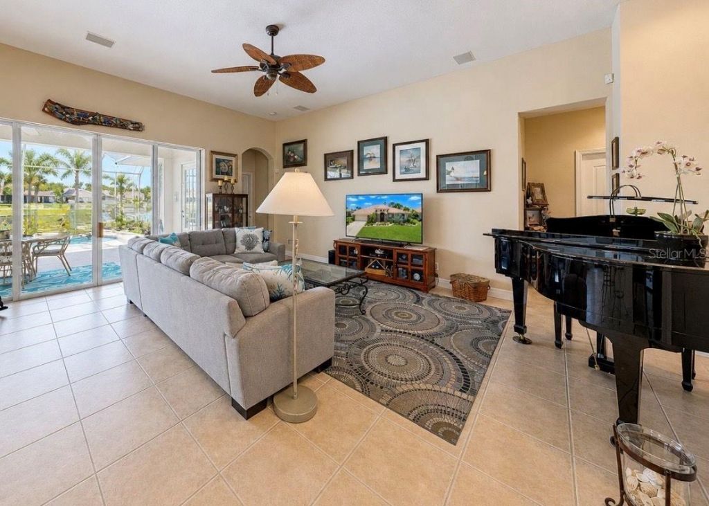 2208 Myrtle Vista Court , Sun City Center, FL 33573 Photo
