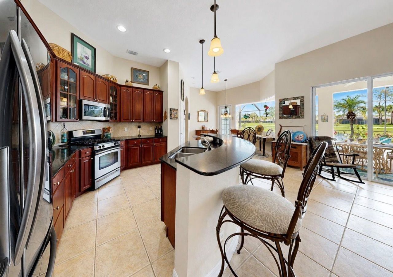 2208 Myrtle Vista Court , Sun City Center, FL 33573 Photo