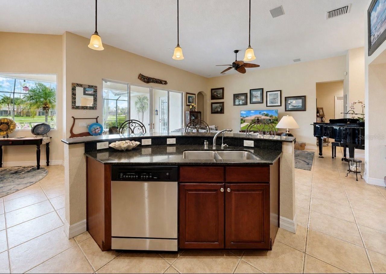 2208 Myrtle Vista Court , Sun City Center, FL 33573 Photo