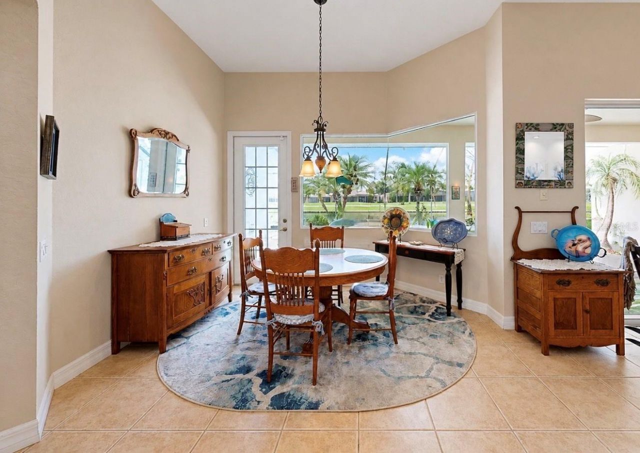 2208 Myrtle Vista Court , Sun City Center, FL 33573 Photo