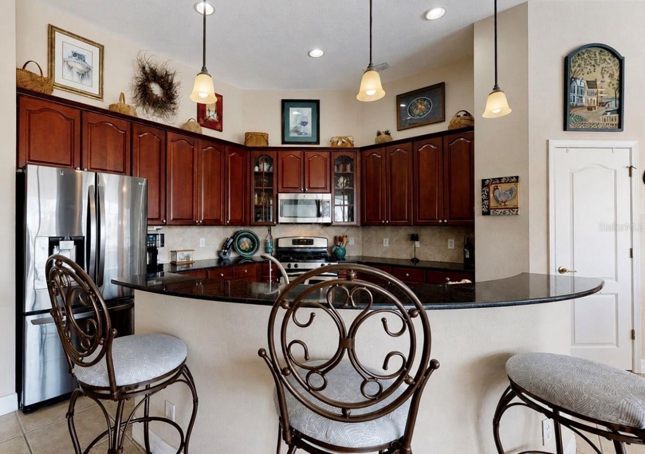 2208 Myrtle Vista Court , Sun City Center, FL 33573 Photo