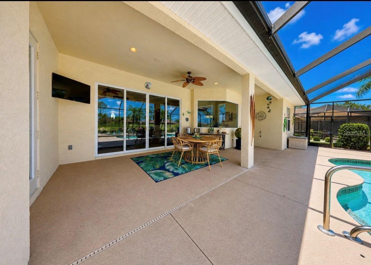 2208 Myrtle Vista Court , Sun City Center, FL 33573 Photo