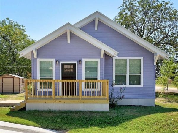 719 W 3rd ST, Taylor, TX 76574