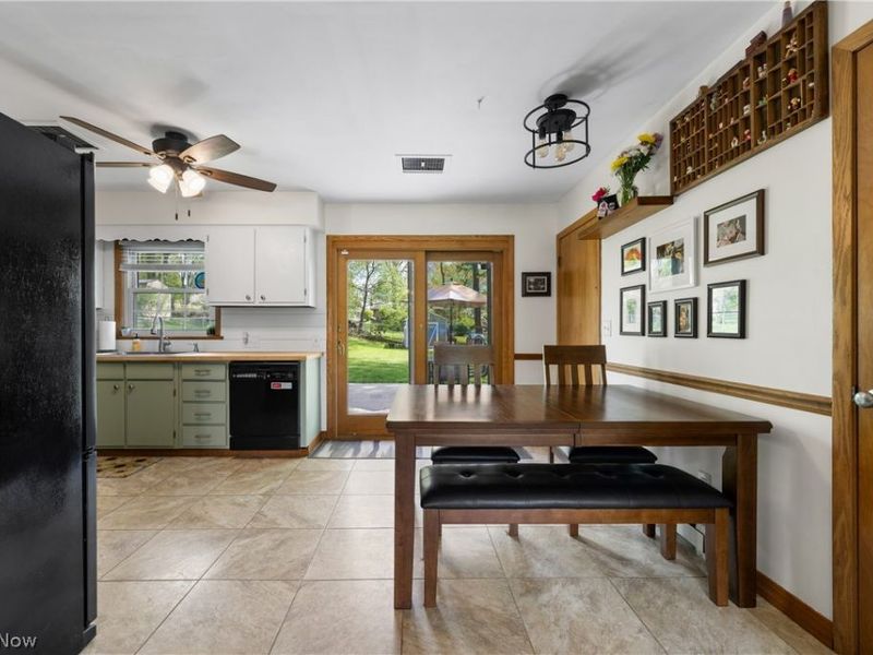 1356 Glennview Street NE, Canton, OH 44721 Photo 12