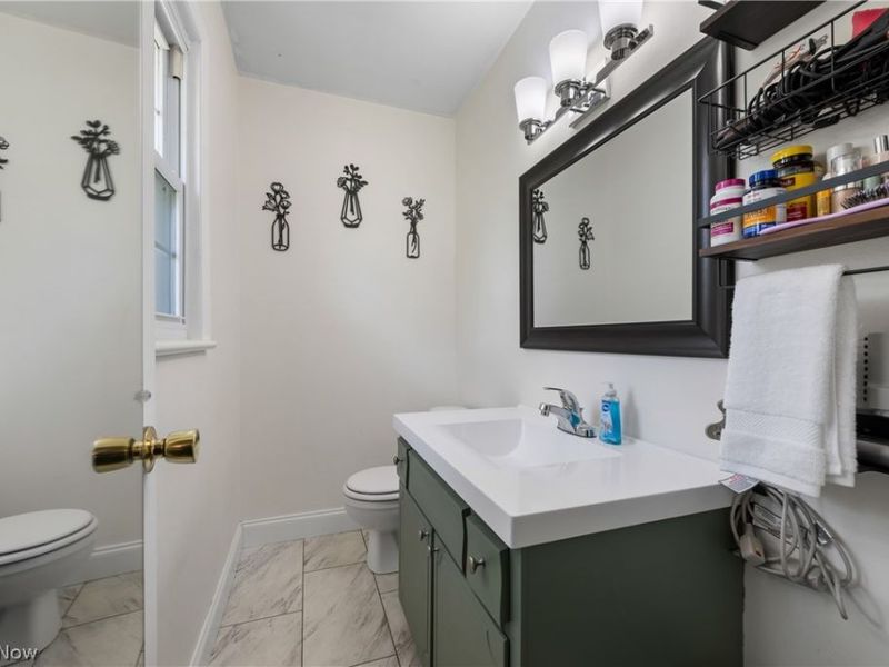 1356 Glennview Street NE, Canton, OH 44721 Photo 17