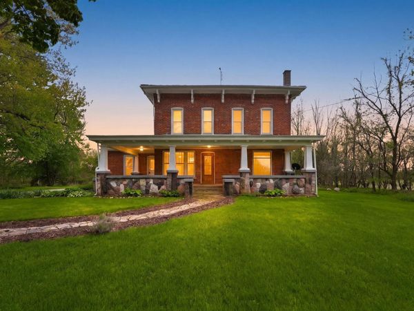 6212 E 1200 N, Wolcottville, IN 46795