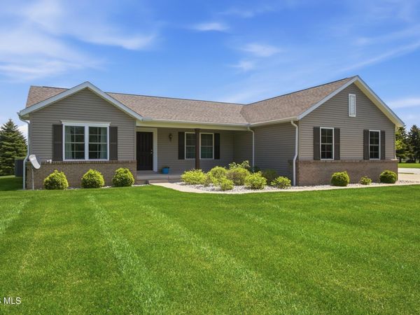 5980 Arapaho Avenue , Walbridge, OH 43465