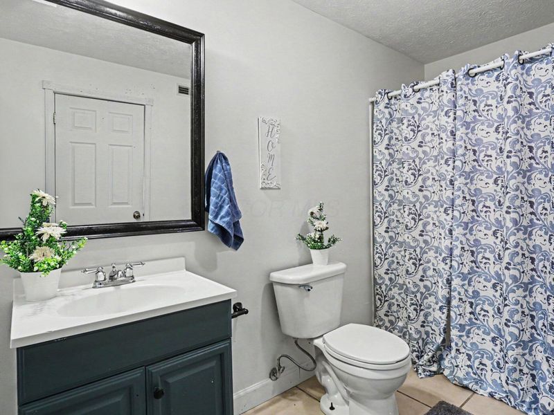 84 Royal Court, Howard, OH 43028 Photo 24