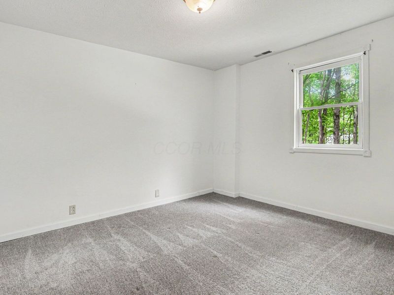 84 Royal Court, Howard, OH 43028 Photo 27