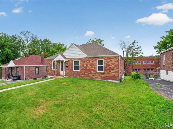 5512 Belridge Court , St Louis, MO 63136
