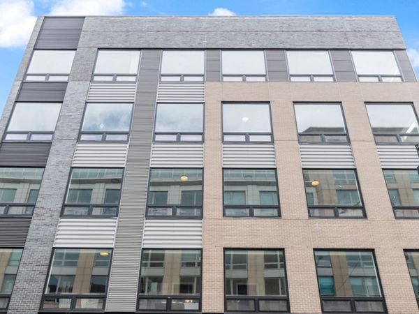 3217 N Clark Street , Unit 302, Chicago, IL 60657