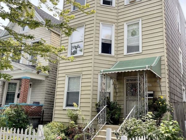 2642 N Springfield Avenue , Unit 2FL, Chicago, IL 60647
