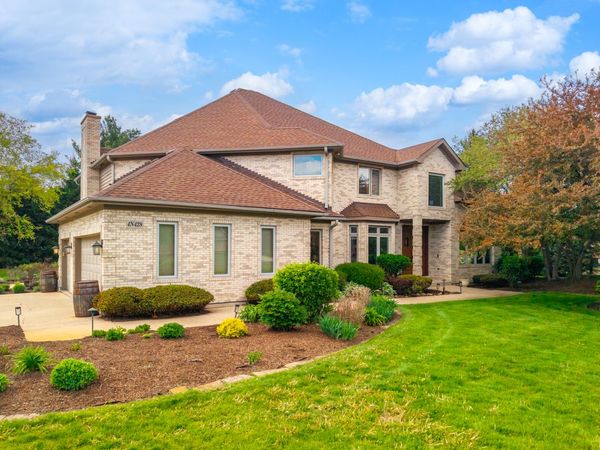4N428 KINGSWOOD Court , Wayne, IL 60184