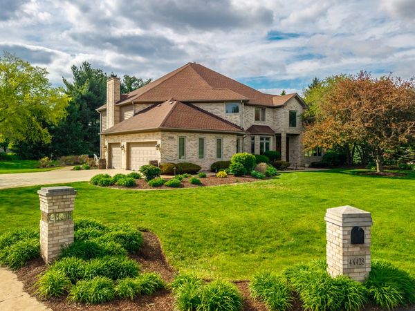 4N428 KINGSWOOD Court, Wayne, IL 60184