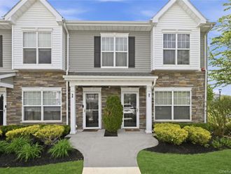 32 Weatherby Lane Central Islip, NY 11722