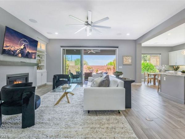 9988 REGENCY SQUARE Avenue , Las Vegas, NV 89148