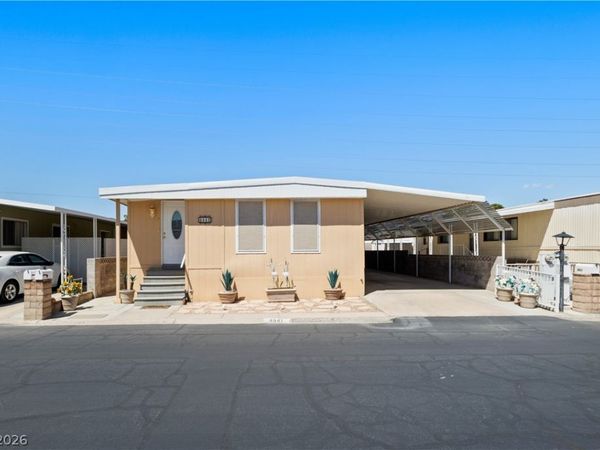 4641 Royal Ridge Boulevard , Las Vegas, NV 89103