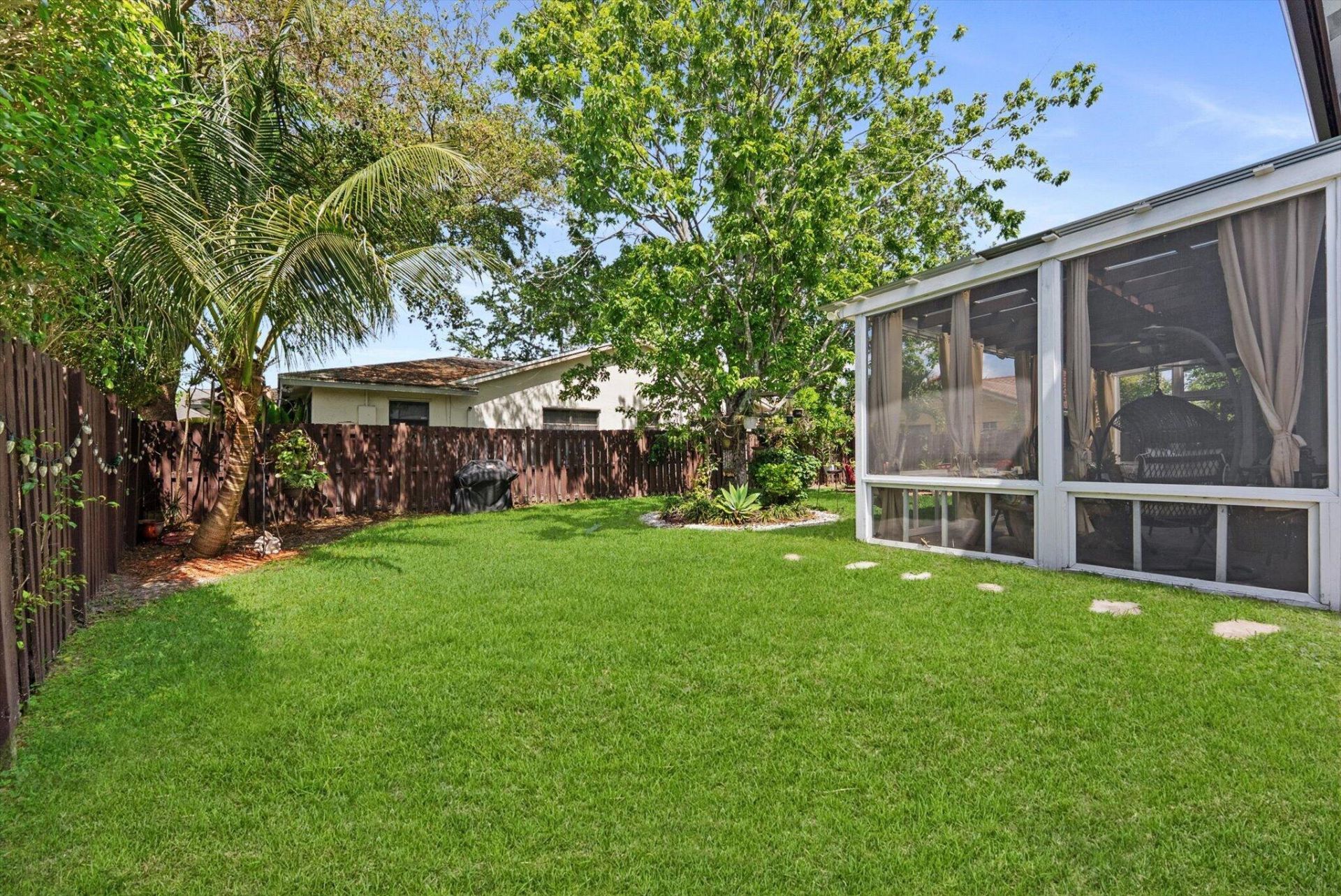 2670 NW 123rd Drive, Coral Springs, FL 33065 Photo