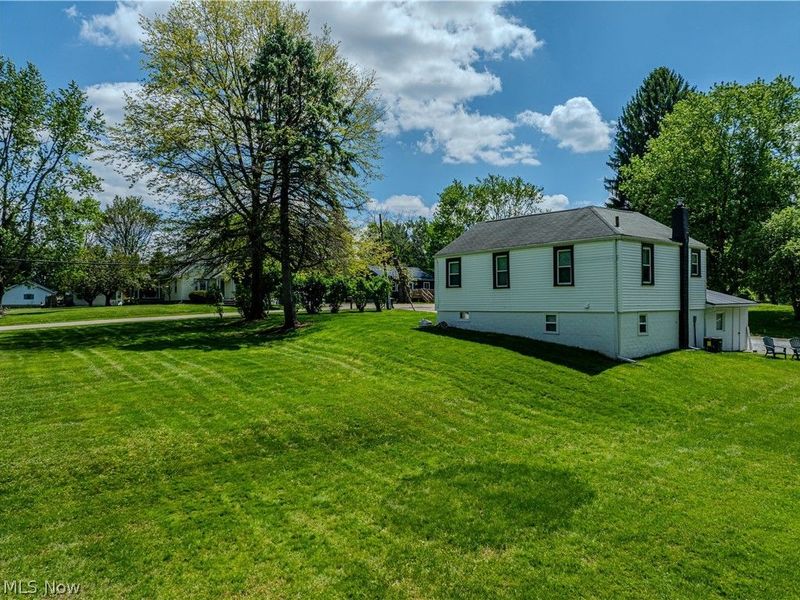 4465 Eastland Avenue NE, Louisville, OH 44641 Photo 10