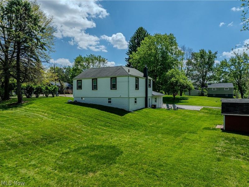 4465 Eastland Avenue NE, Louisville, OH 44641 Photo 8