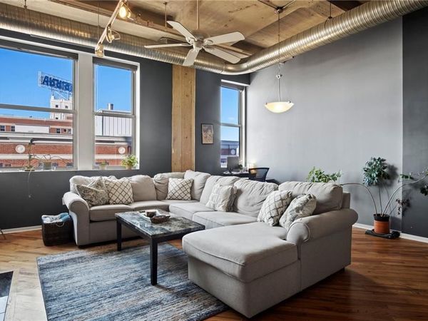 2107 Grand Boulevard, Unit 603, Kansas City, MO 64108