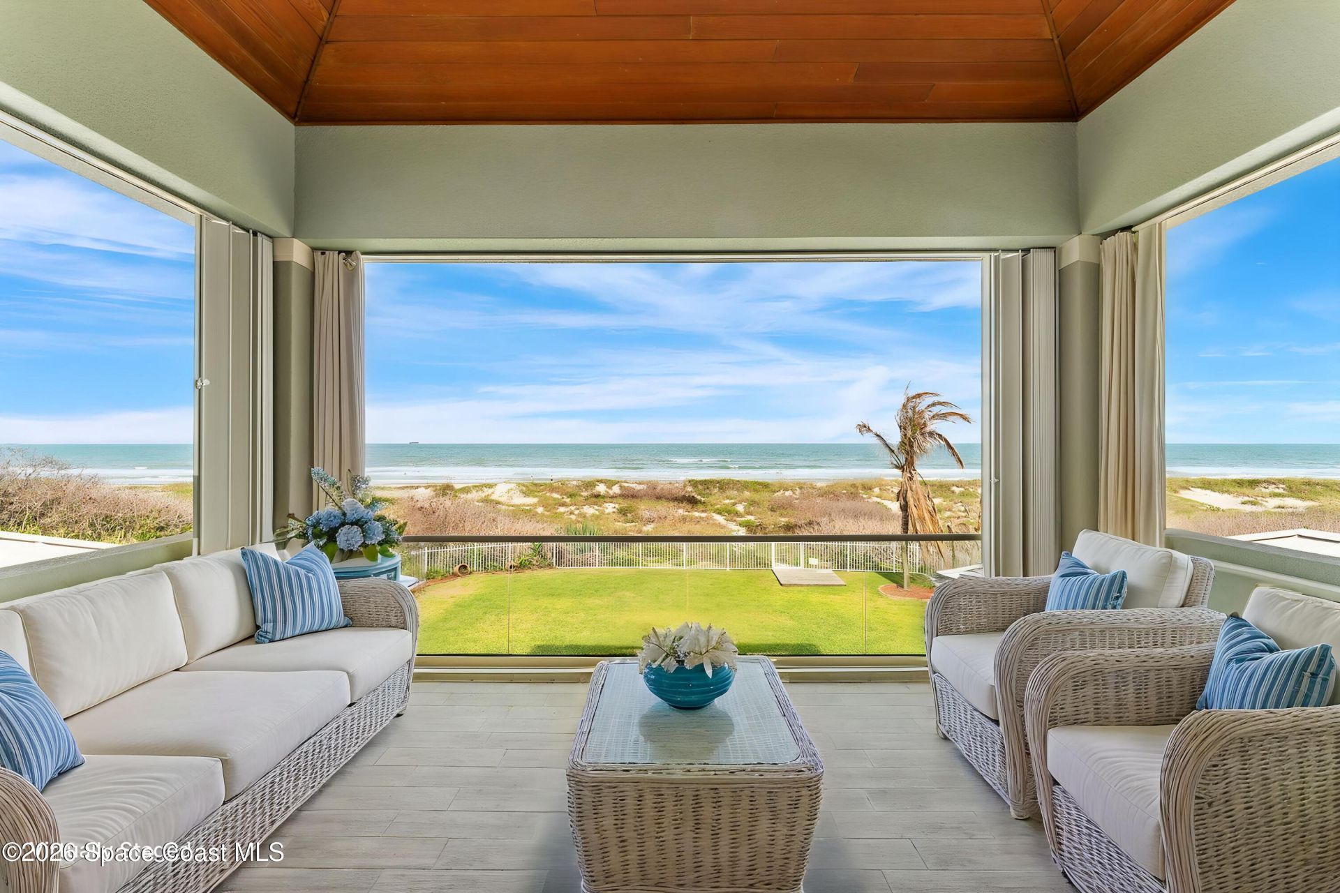 515 S Atlantic Avenue , Cocoa Beach, FL 32931 Photo