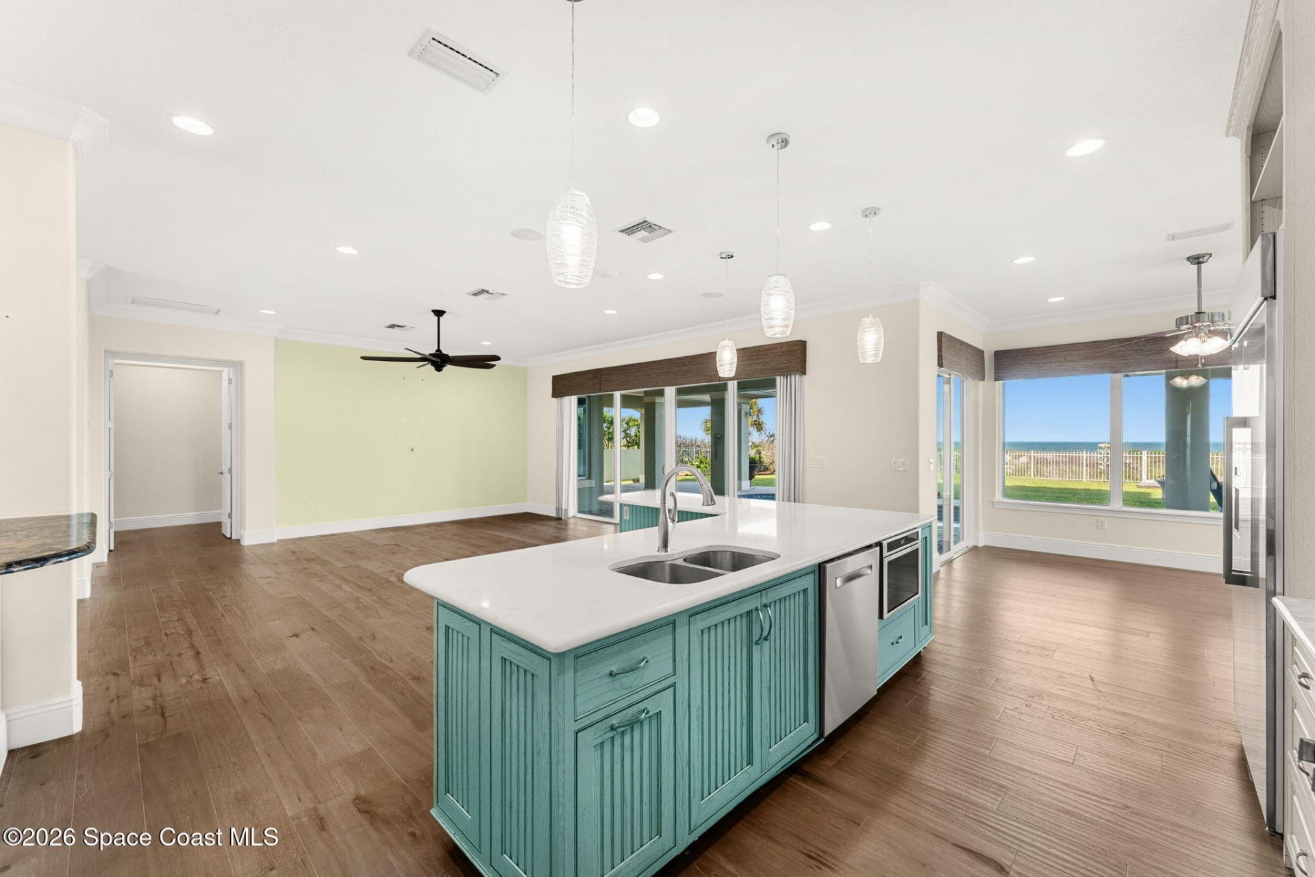 515 S Atlantic Avenue , Cocoa Beach, FL 32931 Photo