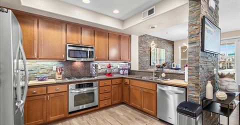 561 Wild Stallion Dr #151, Unit 151, Oakdale, CA 95361 Photo