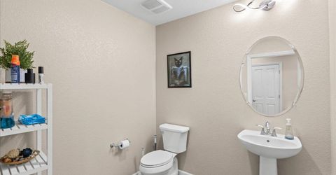 561 Wild Stallion Dr #151, Unit 151, Oakdale, CA 95361 Photo