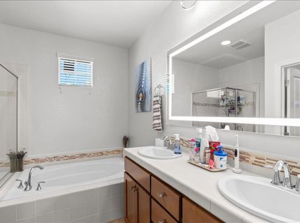561 Wild Stallion Dr #151, Unit 151, Oakdale, CA 95361 Photo