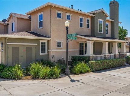 561 Wild Stallion Dr #151, Unit 151, Oakdale, CA 95361 Photo