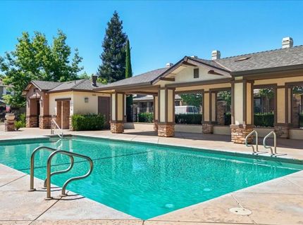 561 Wild Stallion Dr #151, Unit 151, Oakdale, CA 95361 Photo