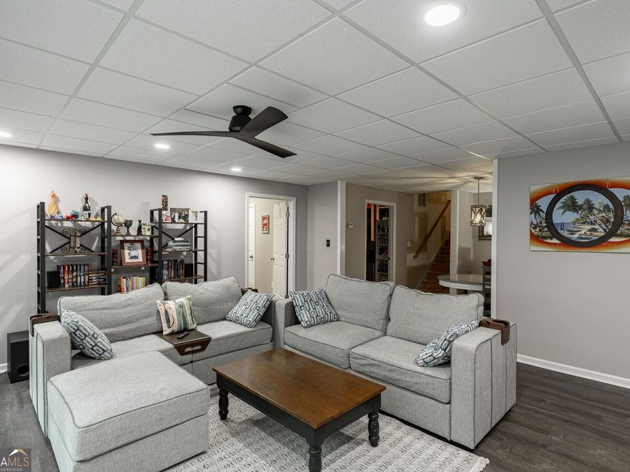 Property Image 37