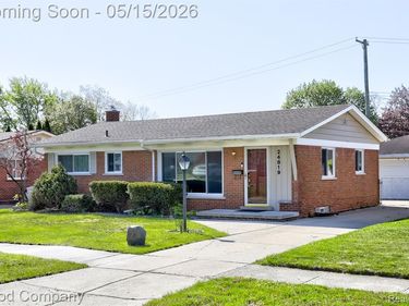 24819 Currier Street, Dearborn Heights, MI 48125