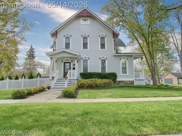 304 E Liberty Street, South Lyon, MI 48178