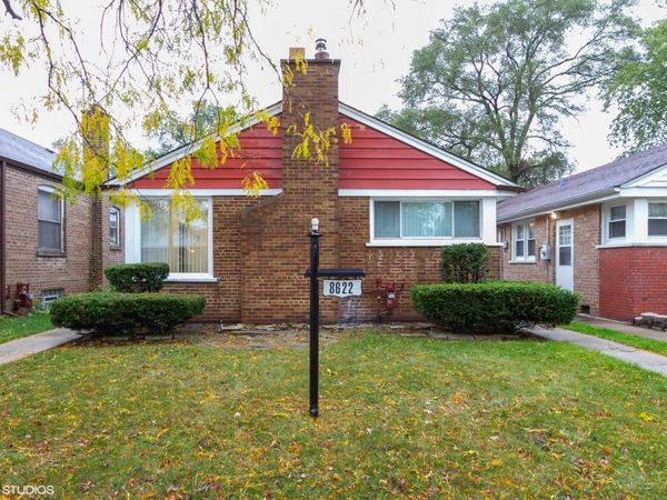 8622 S Jeffery Boulevard , Chicago, IL 60617