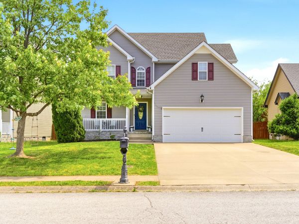 3743 Fox Hole Dr, Clarksville, TN 37040