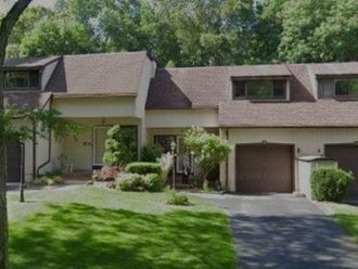 40 Cedar Lane N Glen Head, NY 11545
