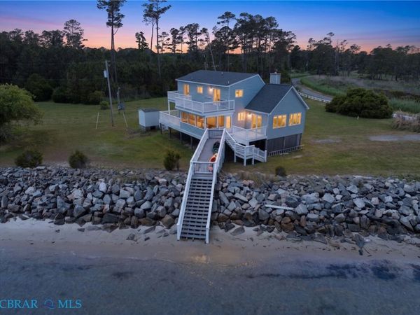 912 Sand Bank Road, Port Haywood, VA 23138