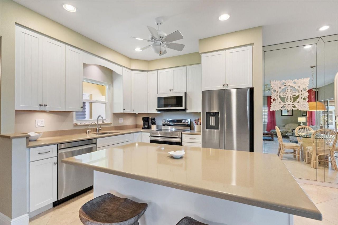5869 Tidewood Avenue, Unit 7, Sarasota, FL 34231 Photo