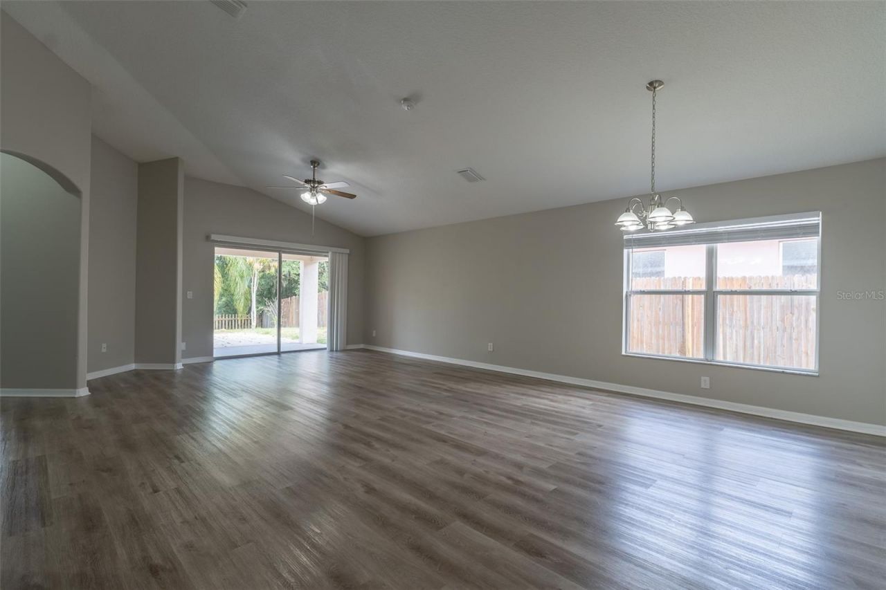 6806 Guilford Crest Drive, Apollo Beach, FL 33572 Photo