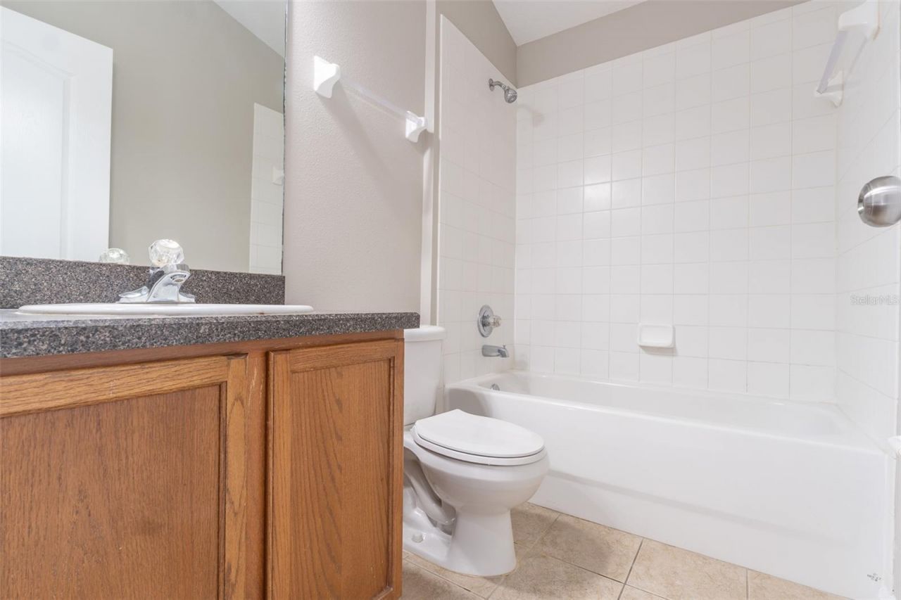6806 Guilford Crest Drive, Apollo Beach, FL 33572 Photo