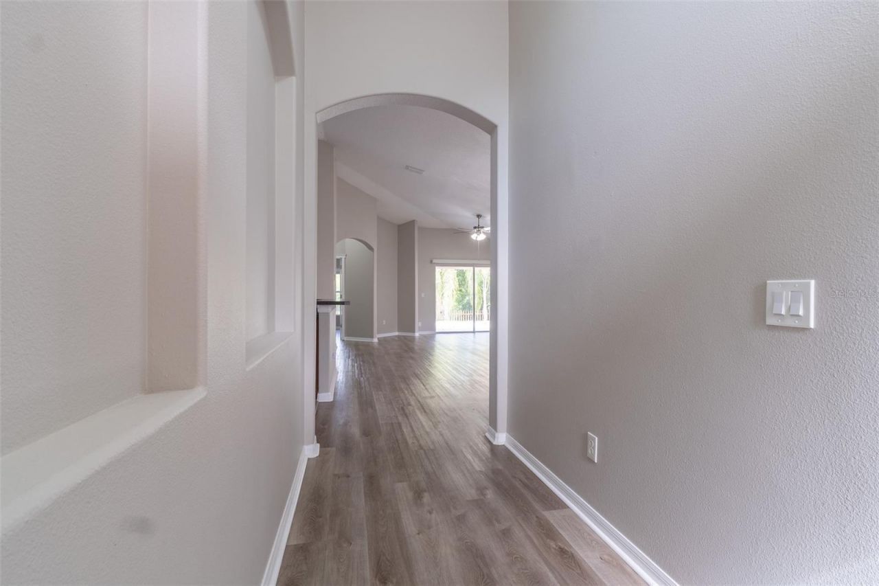 6806 Guilford Crest Drive, Apollo Beach, FL 33572 Photo